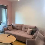 Lägenhet Pink Modern Skopje