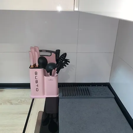 Pink Modern *